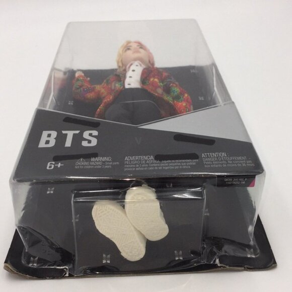 BTS Bangtan Boy Band Fashion V Doll Artist Music Mattel - Picture 11 of 11